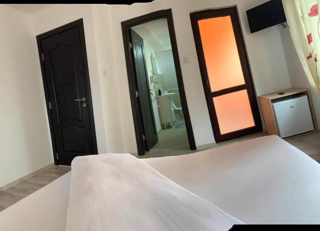 Hotel M Dey Vişeu de Sus Exterior foto